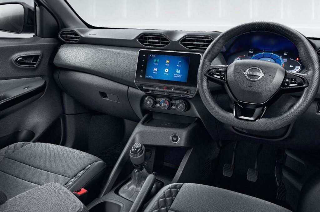 Nissan Magnite Kuro Edition Interior Design Mileage Price 2023 - Specs, Features.